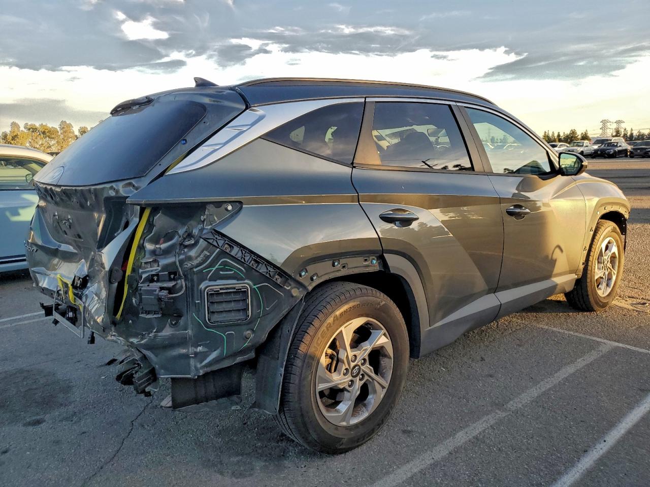 2022 HYUNDAI TUCSON SEL photo 3