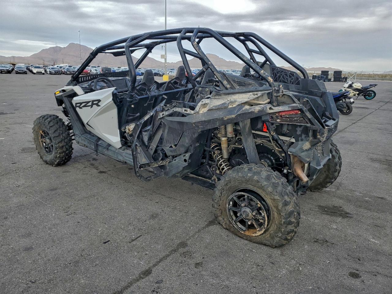2024 POLARIS RZR PRO XP UTILITY VEHICLE photo 3