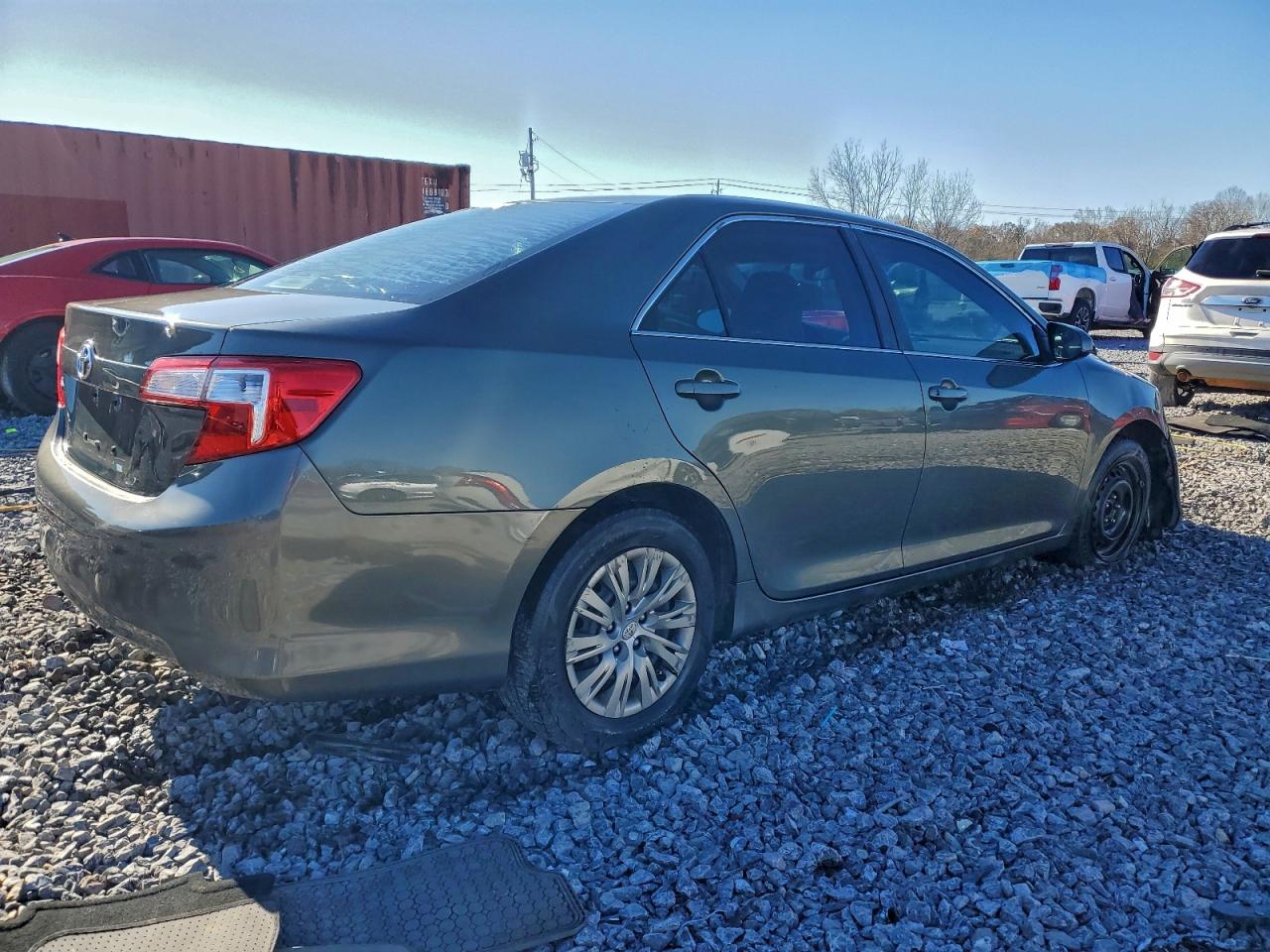 2013 TOYOTA CAMRY L photo 3