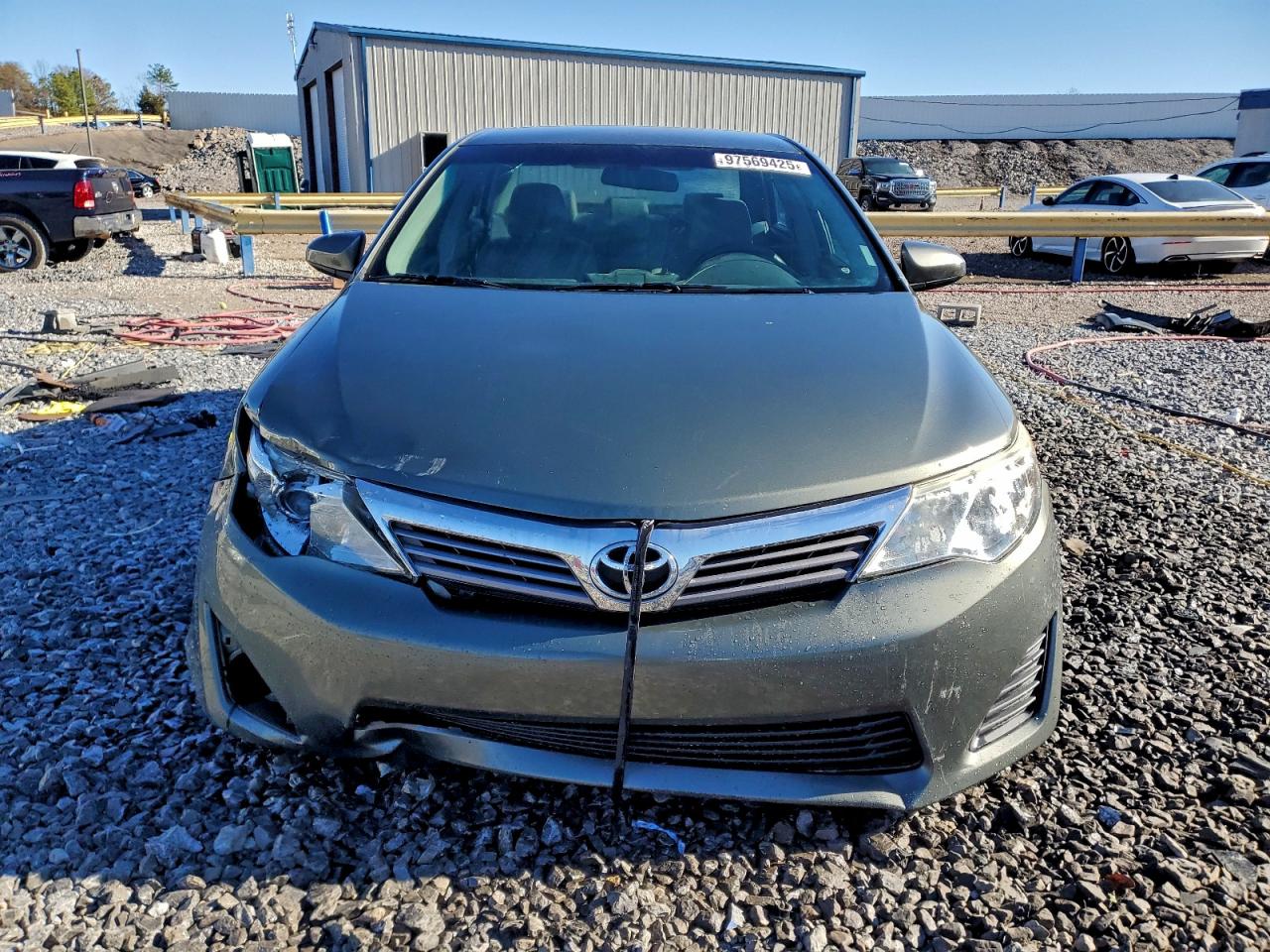 2013 TOYOTA CAMRY L photo 5