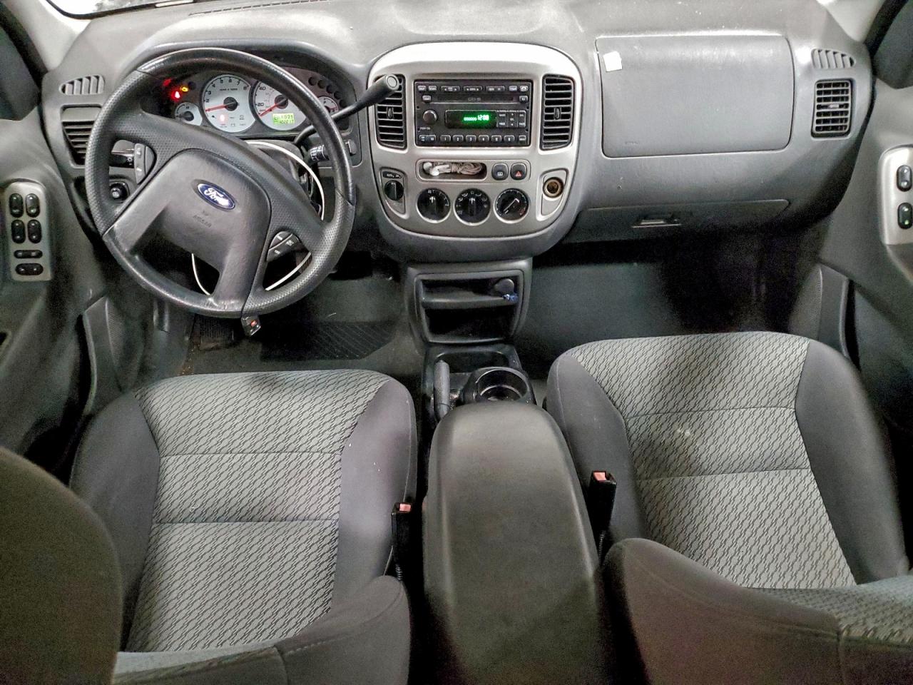 2003 FORD ESCAPE XLT photo 8