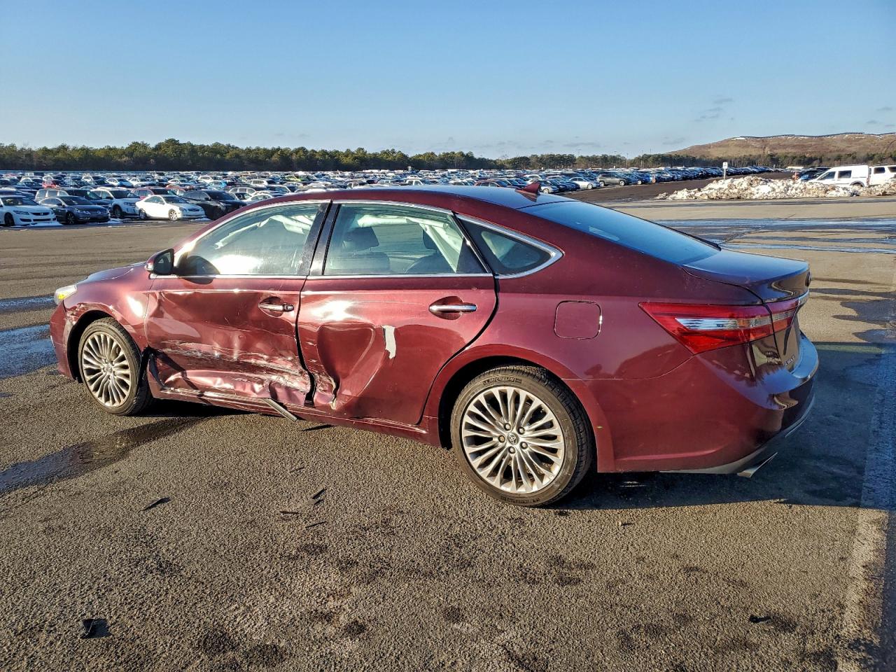 2016 TOYOTA AVALON XLE photo 2