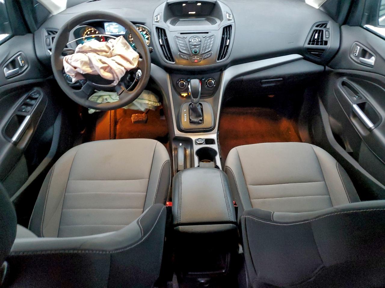 2015 FORD ESCAPE SE photo 8