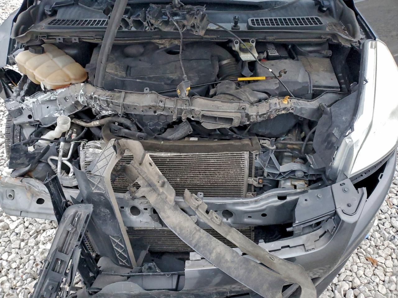 2015 FORD ESCAPE SE photo 12