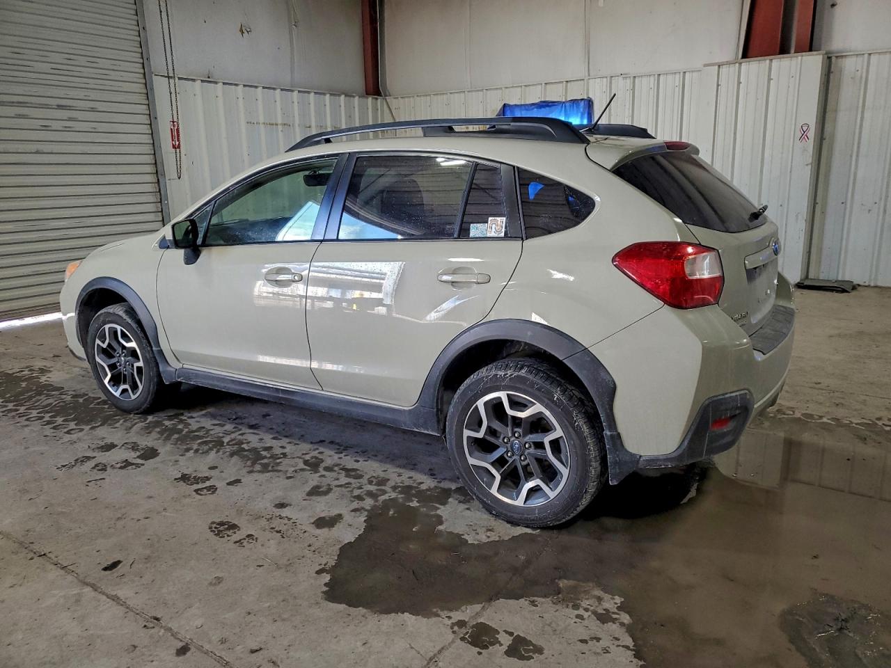 2017 SUBARU CROSSTREK PREMIUM photo 2