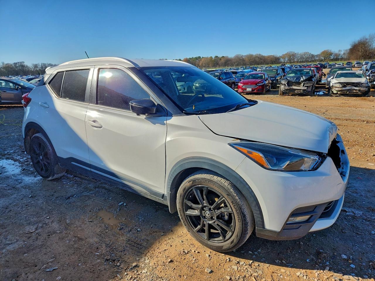 2020 NISSAN KICKS SR photo 4