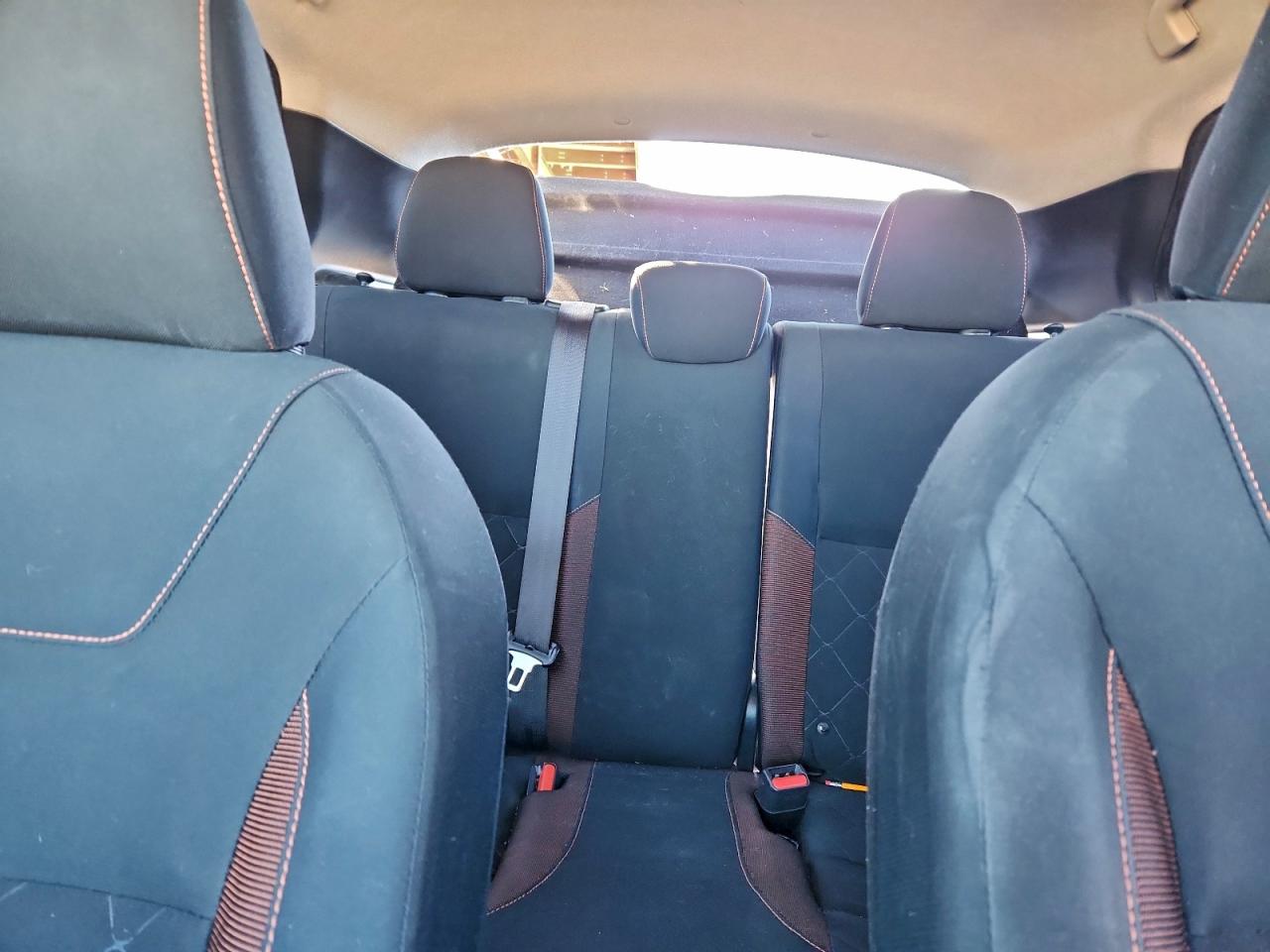 2020 NISSAN KICKS SR photo 10