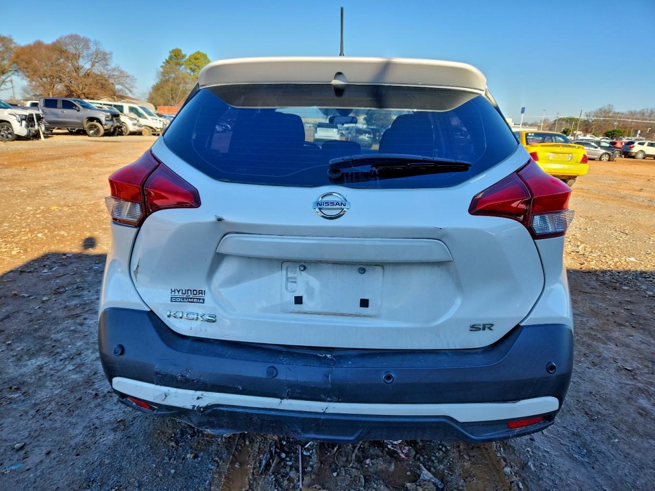2020 NISSAN KICKS SR photo 6
