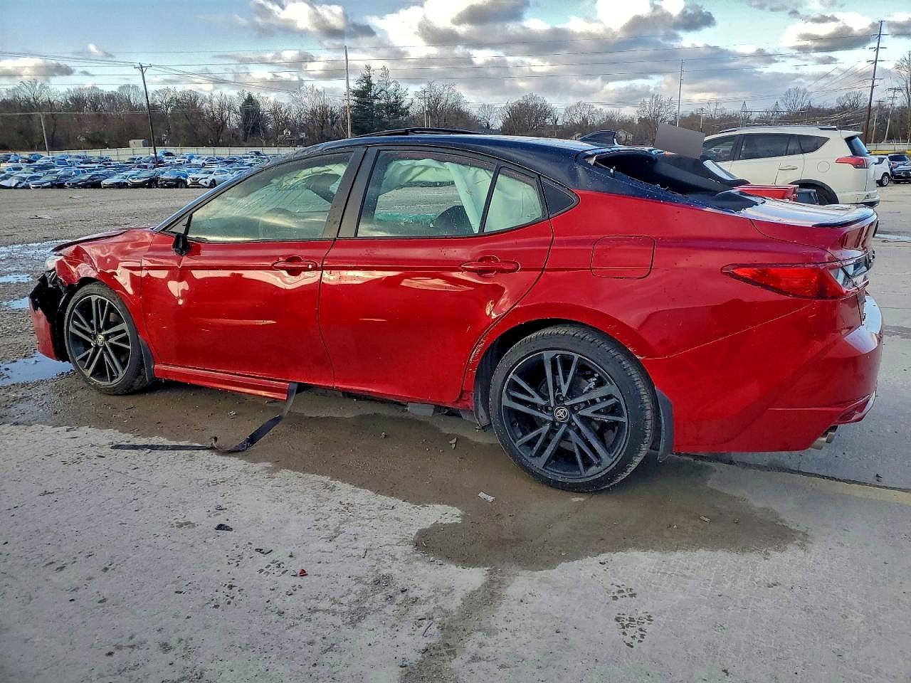 2025 TOYOTA CAMRY XSE photo 2