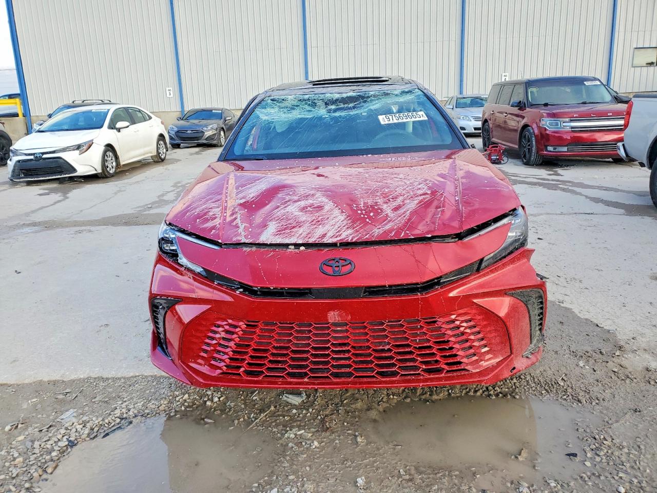 2025 TOYOTA CAMRY XSE photo 5