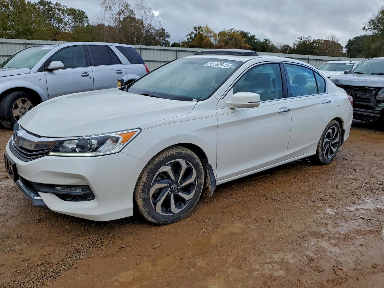2016 HONDA ACCORD