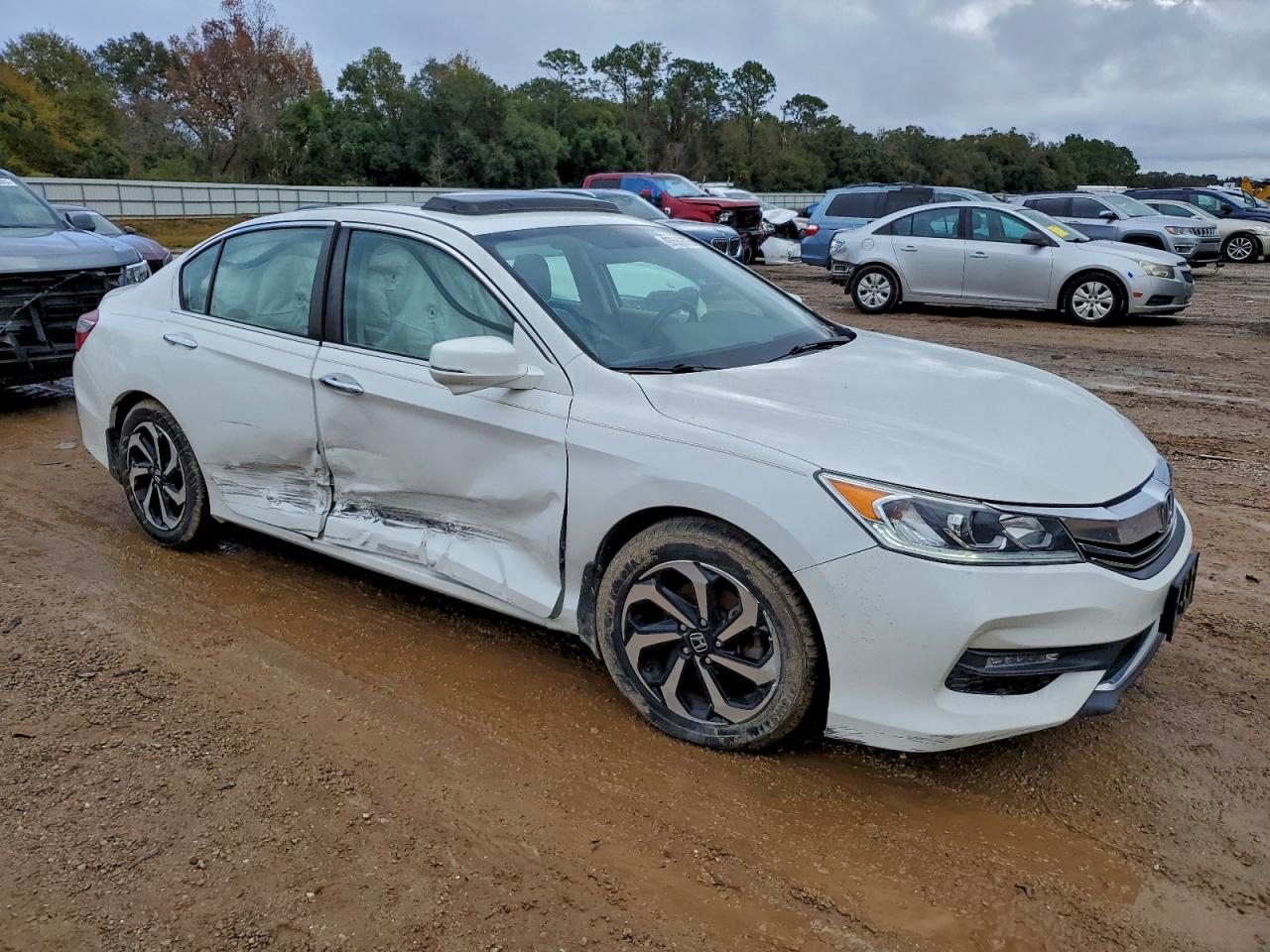 2016 HONDA ACCORD EX photo 4