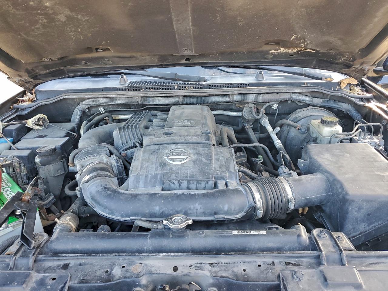 2011 NISSAN PATHFINDER S photo 12