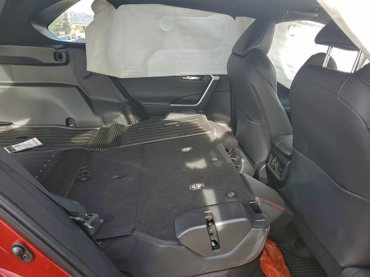 2024 TOYOTA RAV4 PRIME XSE photo 11