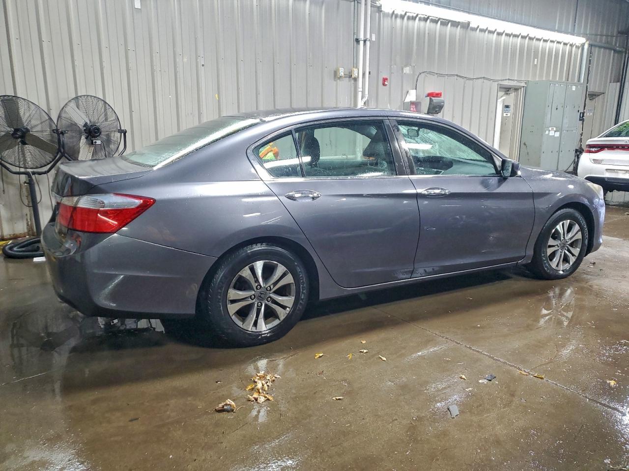 2013 HONDA ACCORD LX photo 3