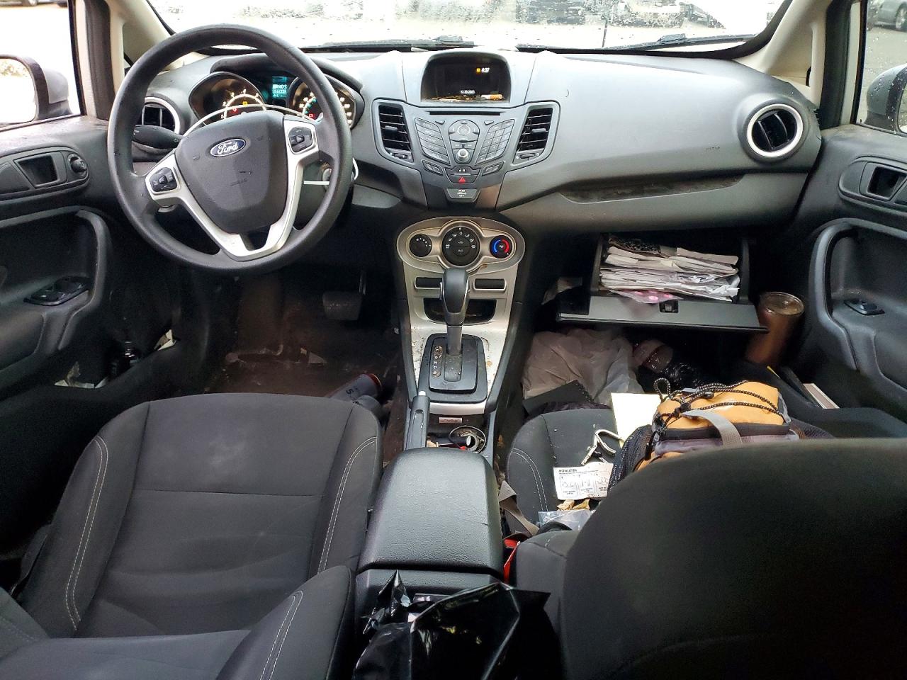 2019 FORD FIESTA SE photo 8