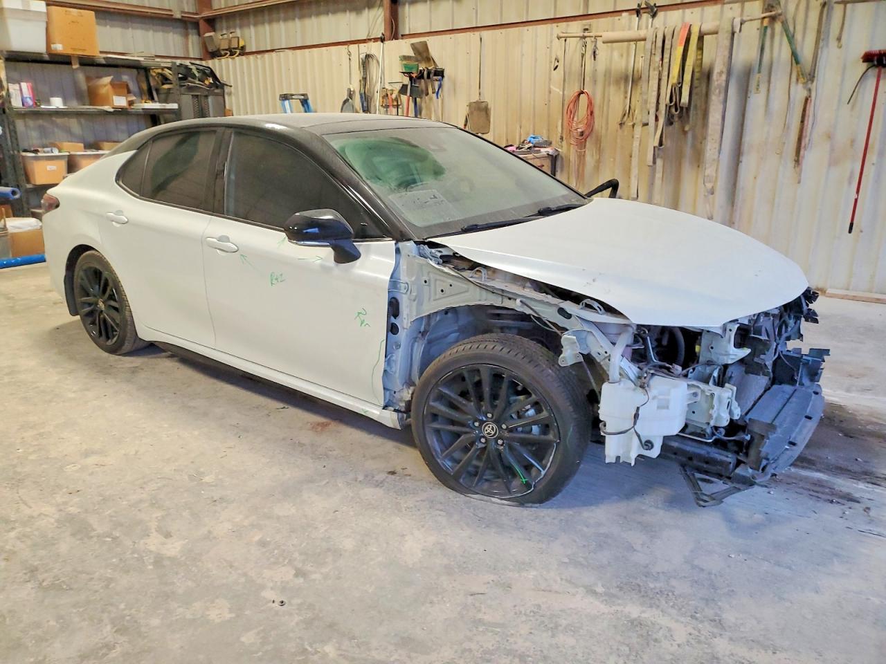 2021 TOYOTA CAMRY XSE photo 4