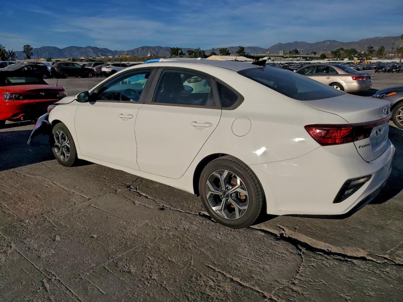2019 KIA FORTE FE photo 2