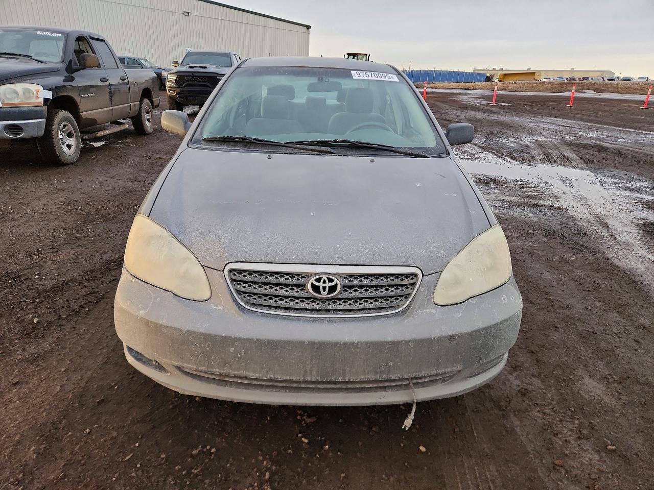 2005 TOYOTA COROLLA CE photo 5