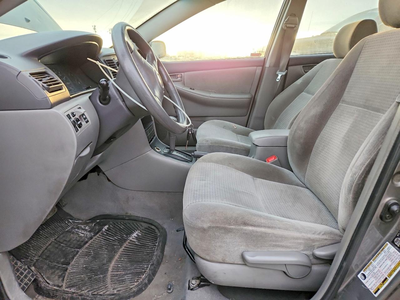 2005 TOYOTA COROLLA CE photo 7