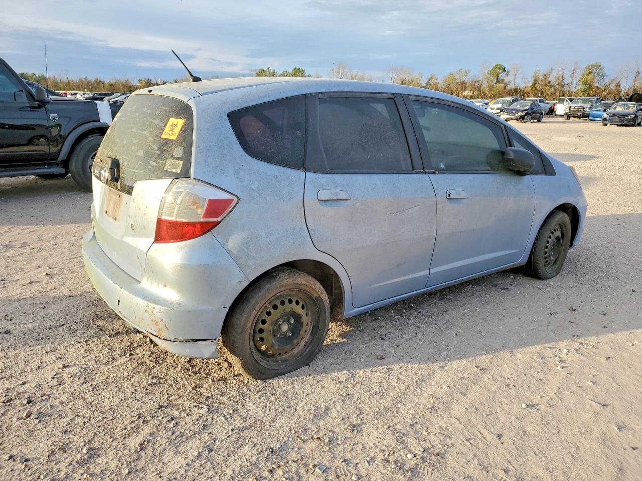 2009 HONDA FIT photo 3