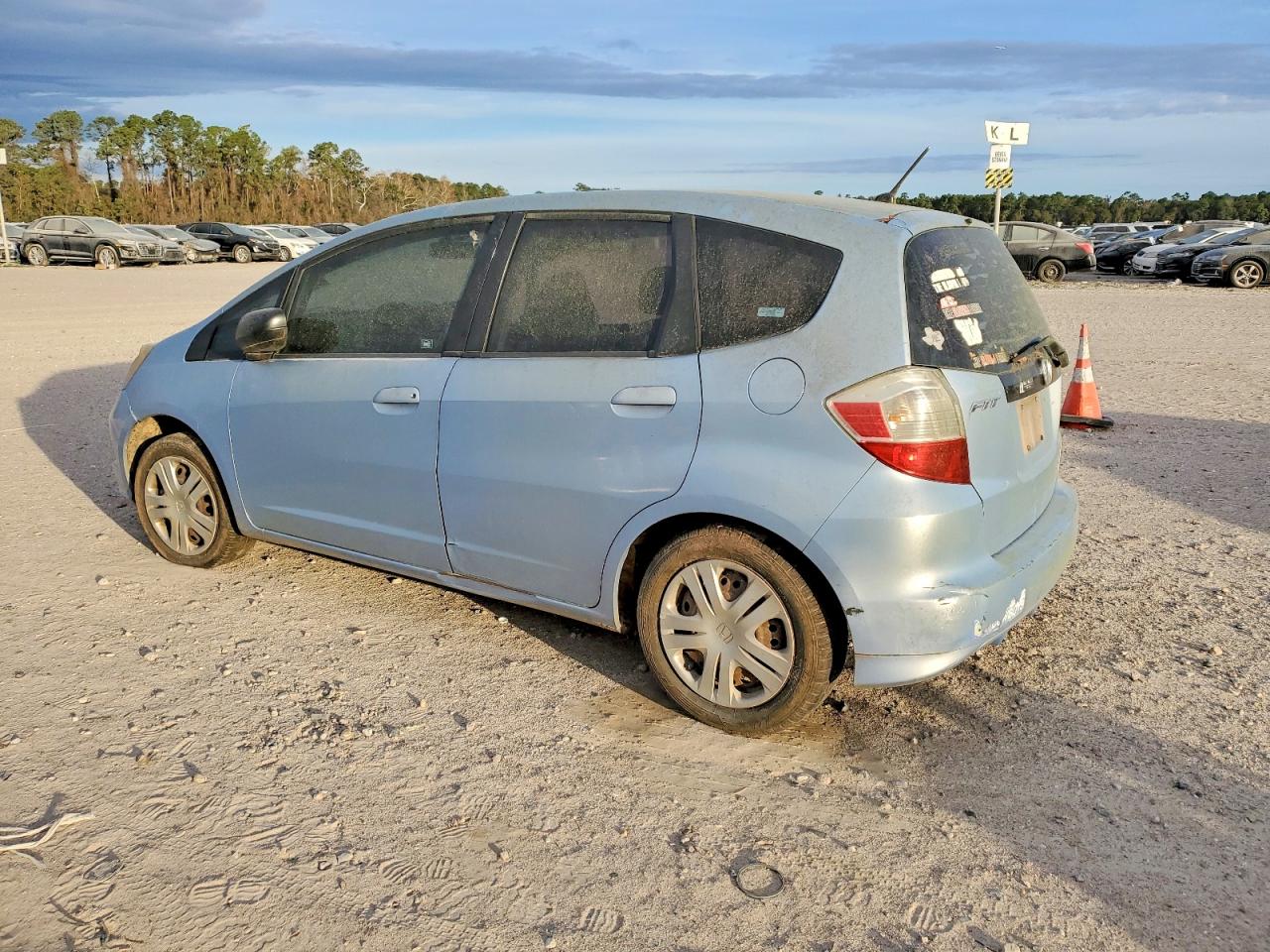 2009 HONDA FIT photo 2