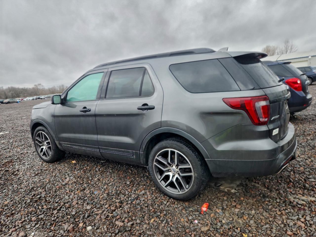 2016 FORD EXPLORER SPORT photo 2