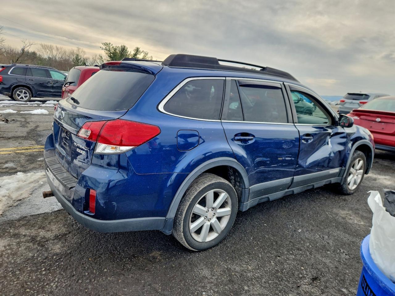 2011 SUBARU OUTBACK 2.5I PREMIUM photo 3