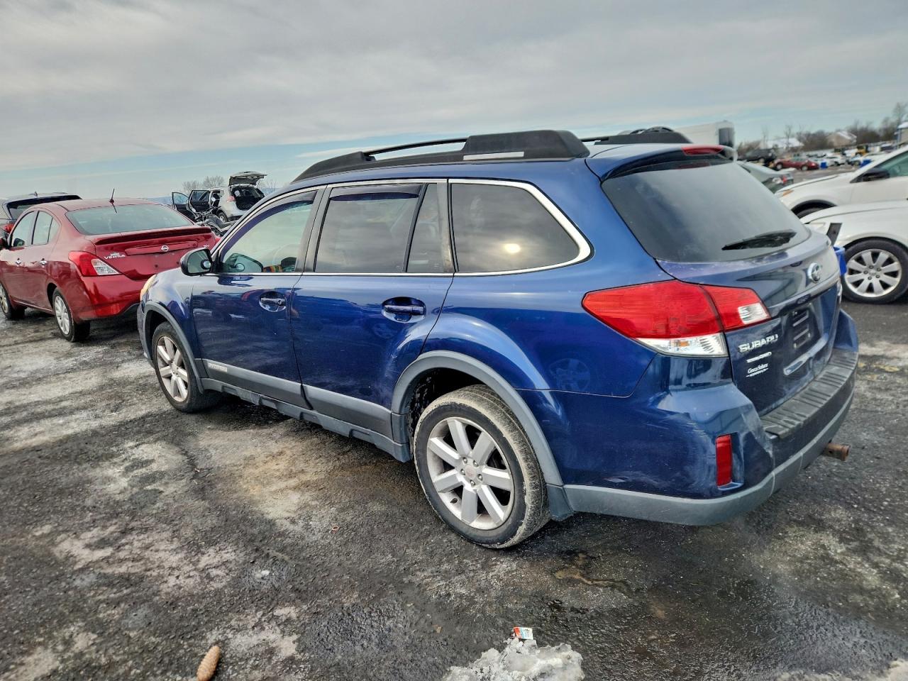 2011 SUBARU OUTBACK 2.5I PREMIUM photo 2