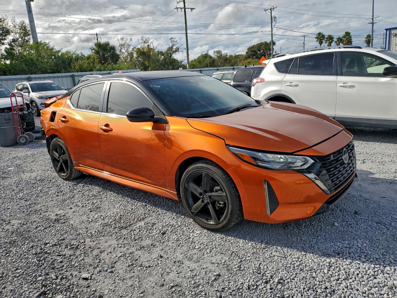 2025 NISSAN SENTRA SR photo 4