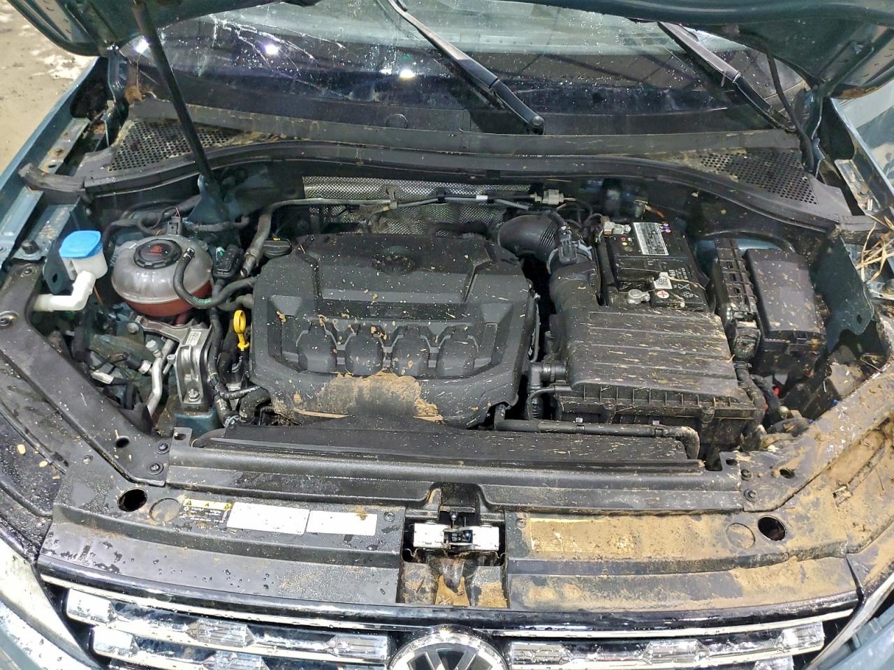 2021 VOLKSWAGEN TIGUAN SE photo 12