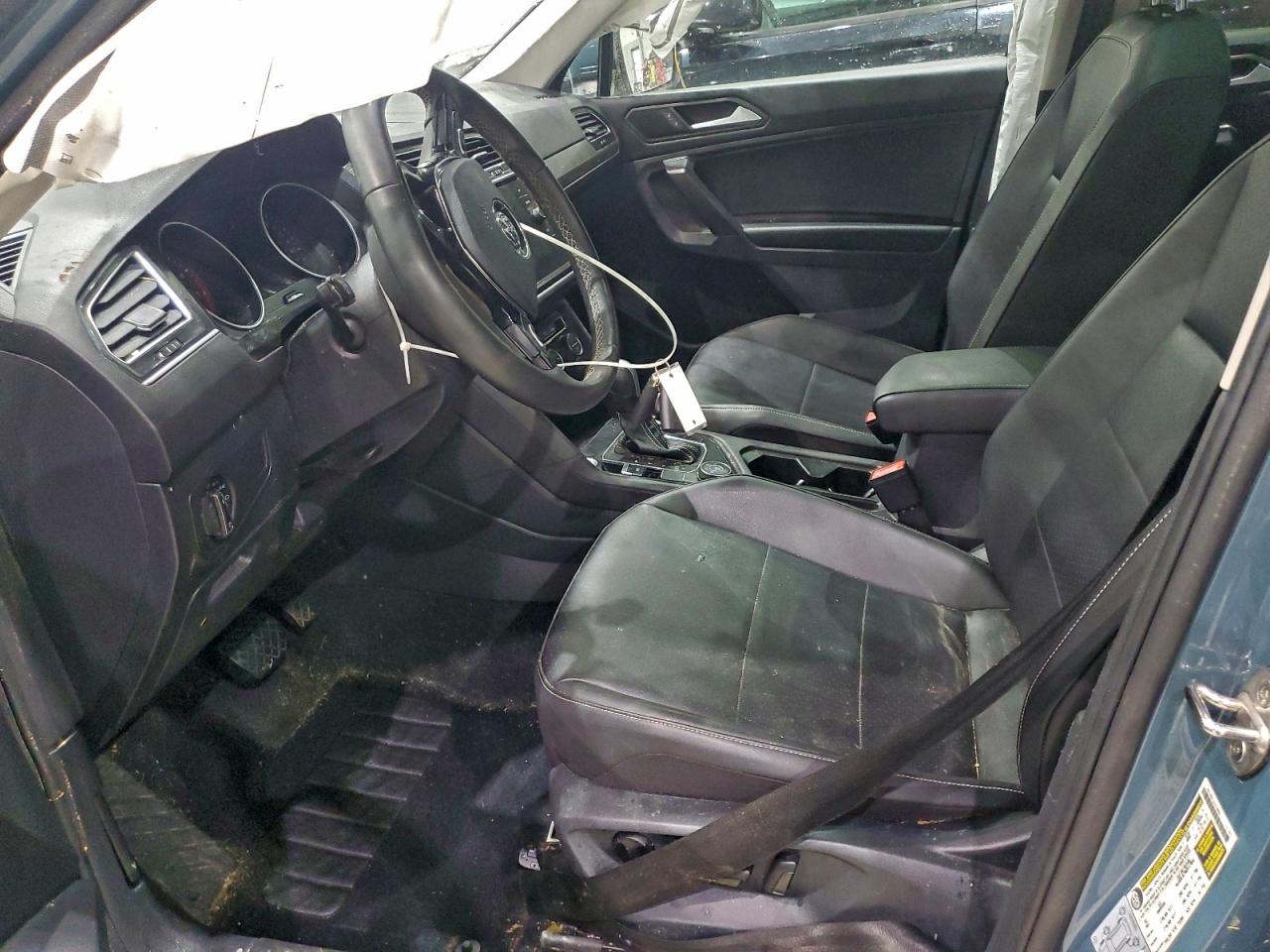 2021 VOLKSWAGEN TIGUAN SE photo 7
