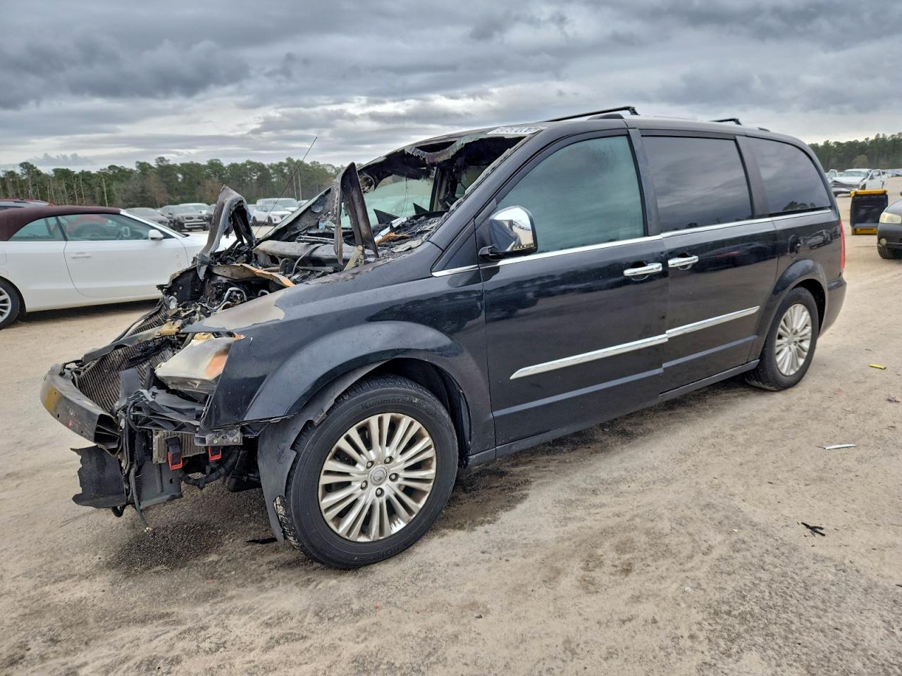 2012 CHRYSLER TOWN & COUNTRY