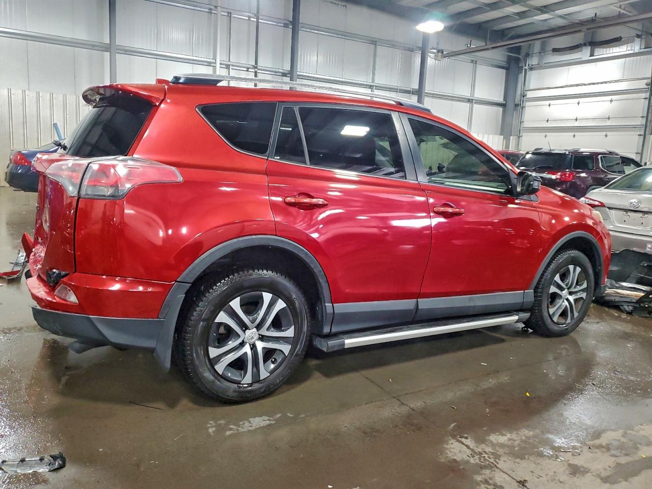 2016 TOYOTA RAV4 LE photo 3