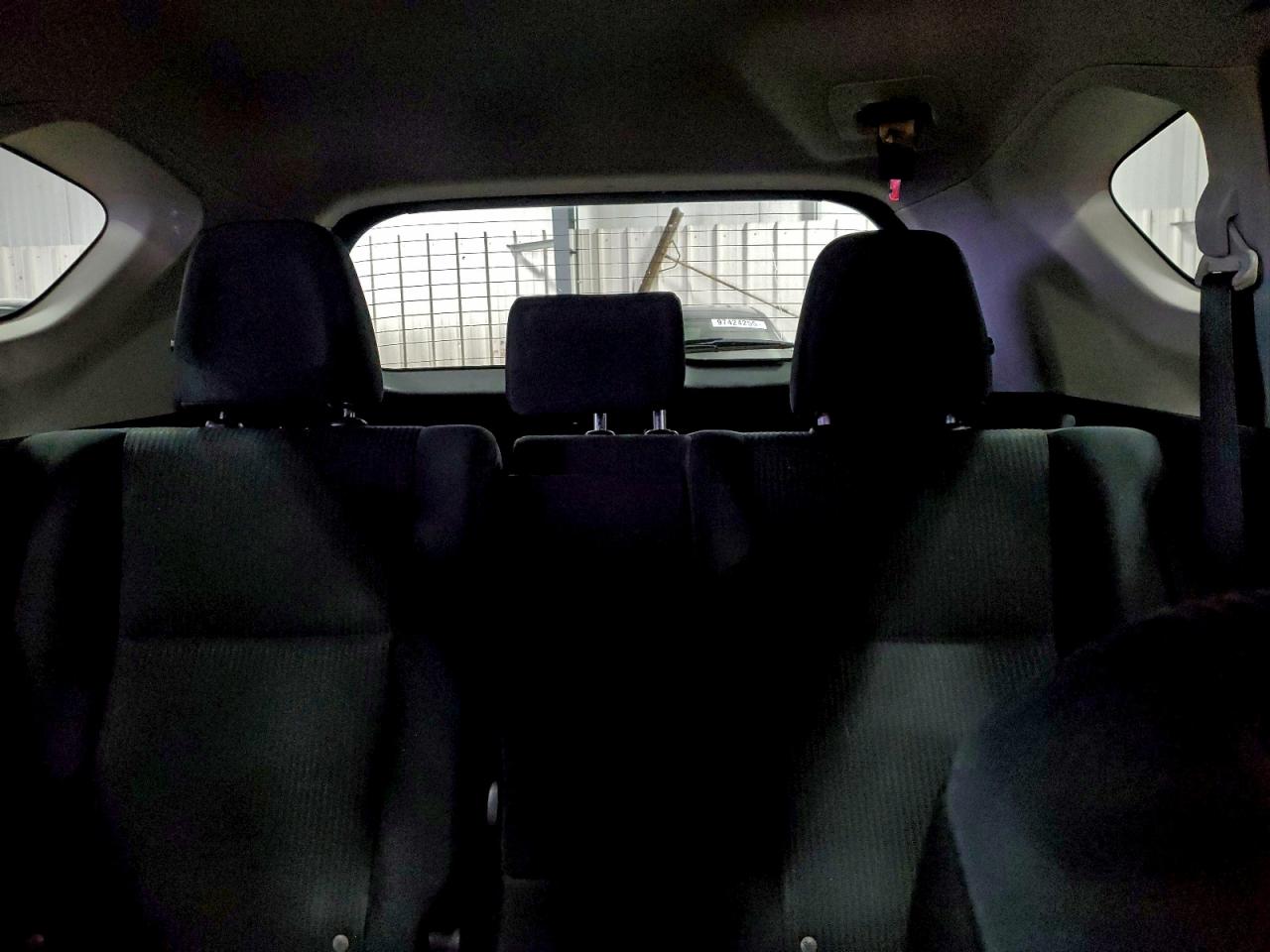 2016 TOYOTA RAV4 LE photo 10