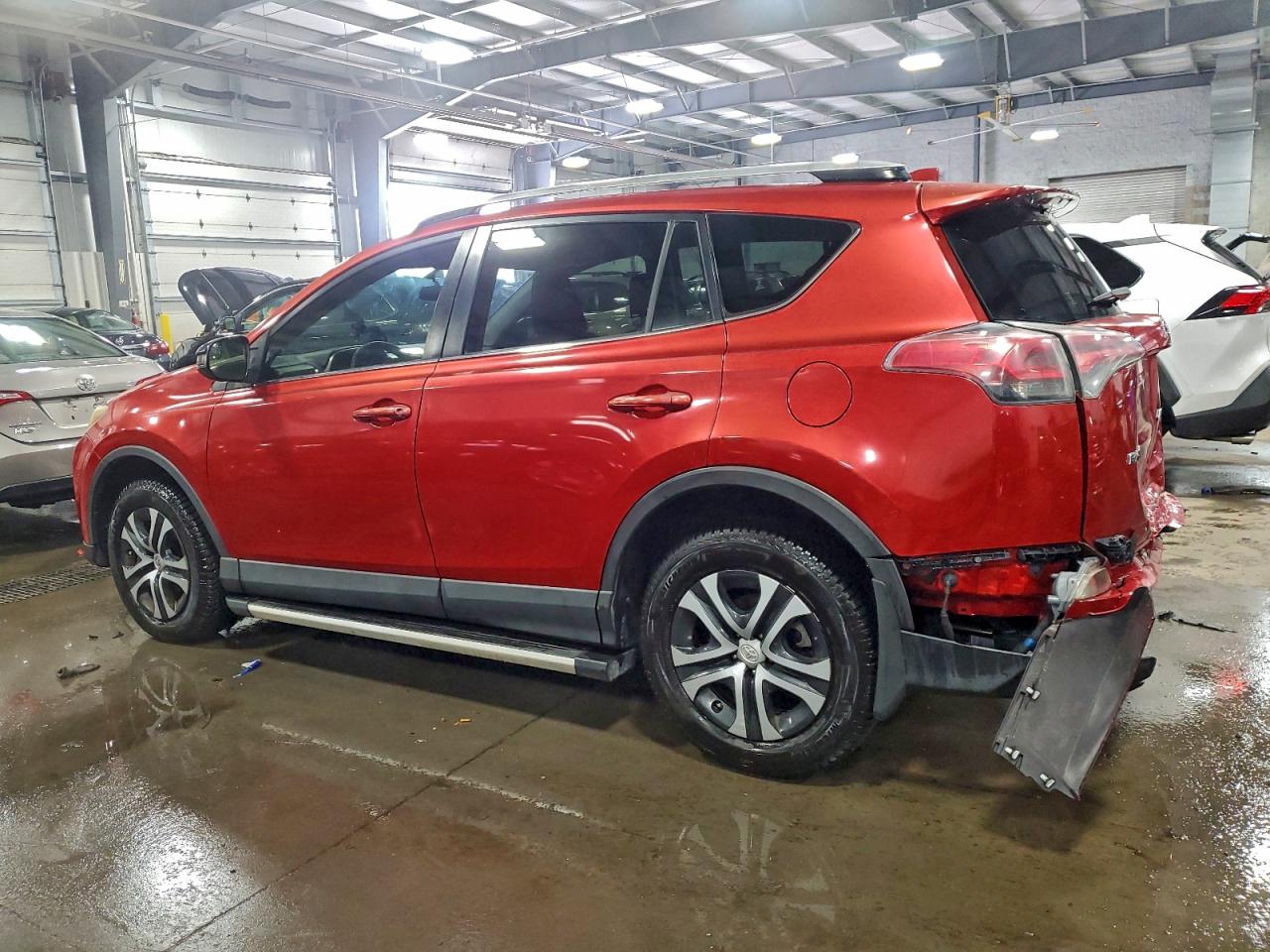 2016 TOYOTA RAV4 LE photo 2