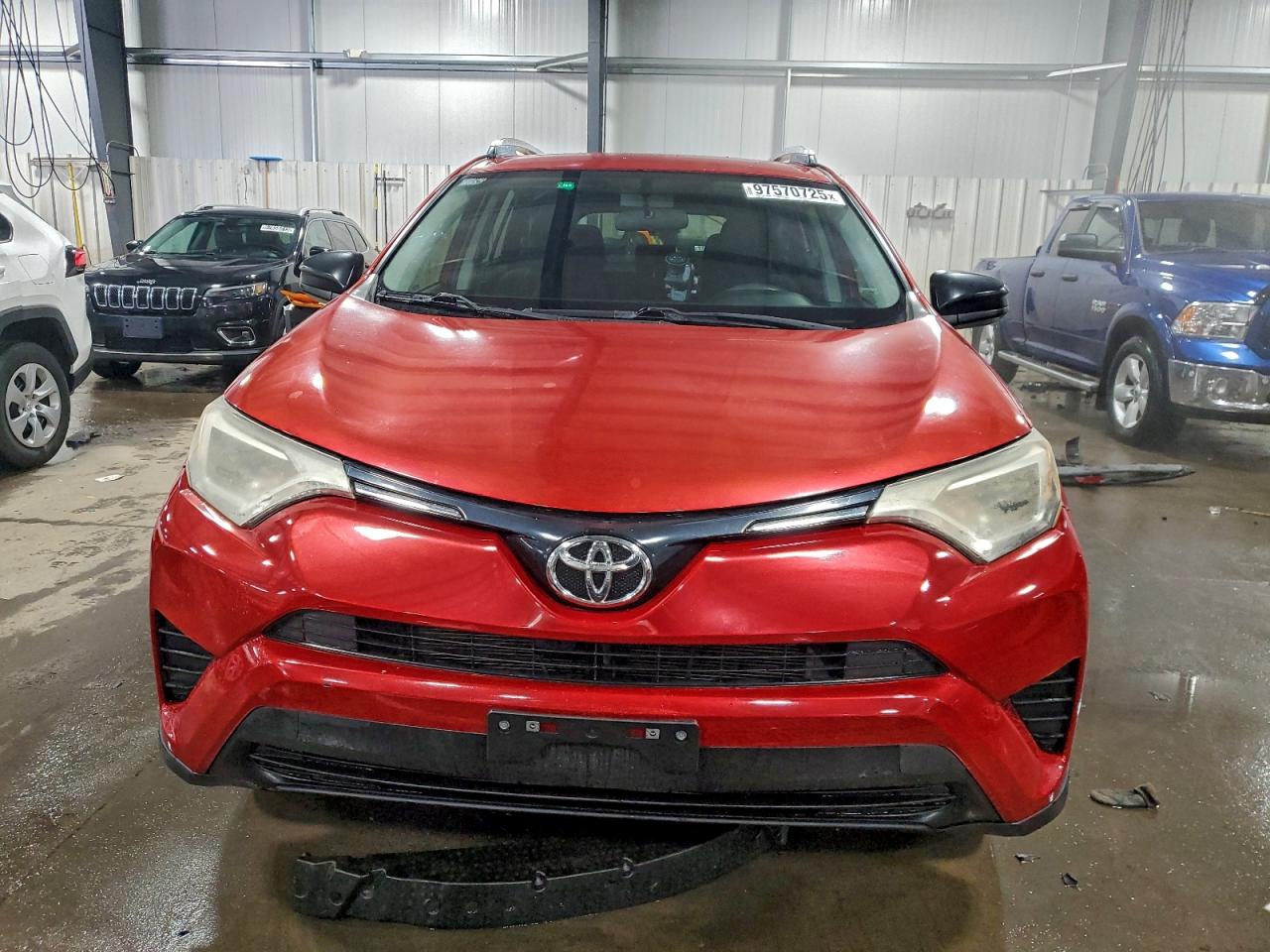 2016 TOYOTA RAV4 LE photo 5
