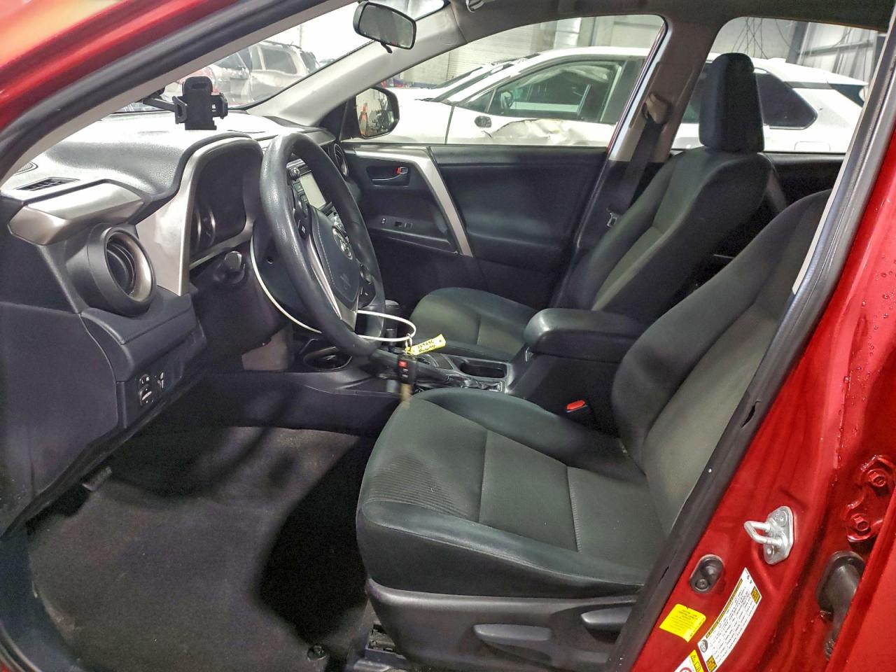 2016 TOYOTA RAV4 LE photo 7