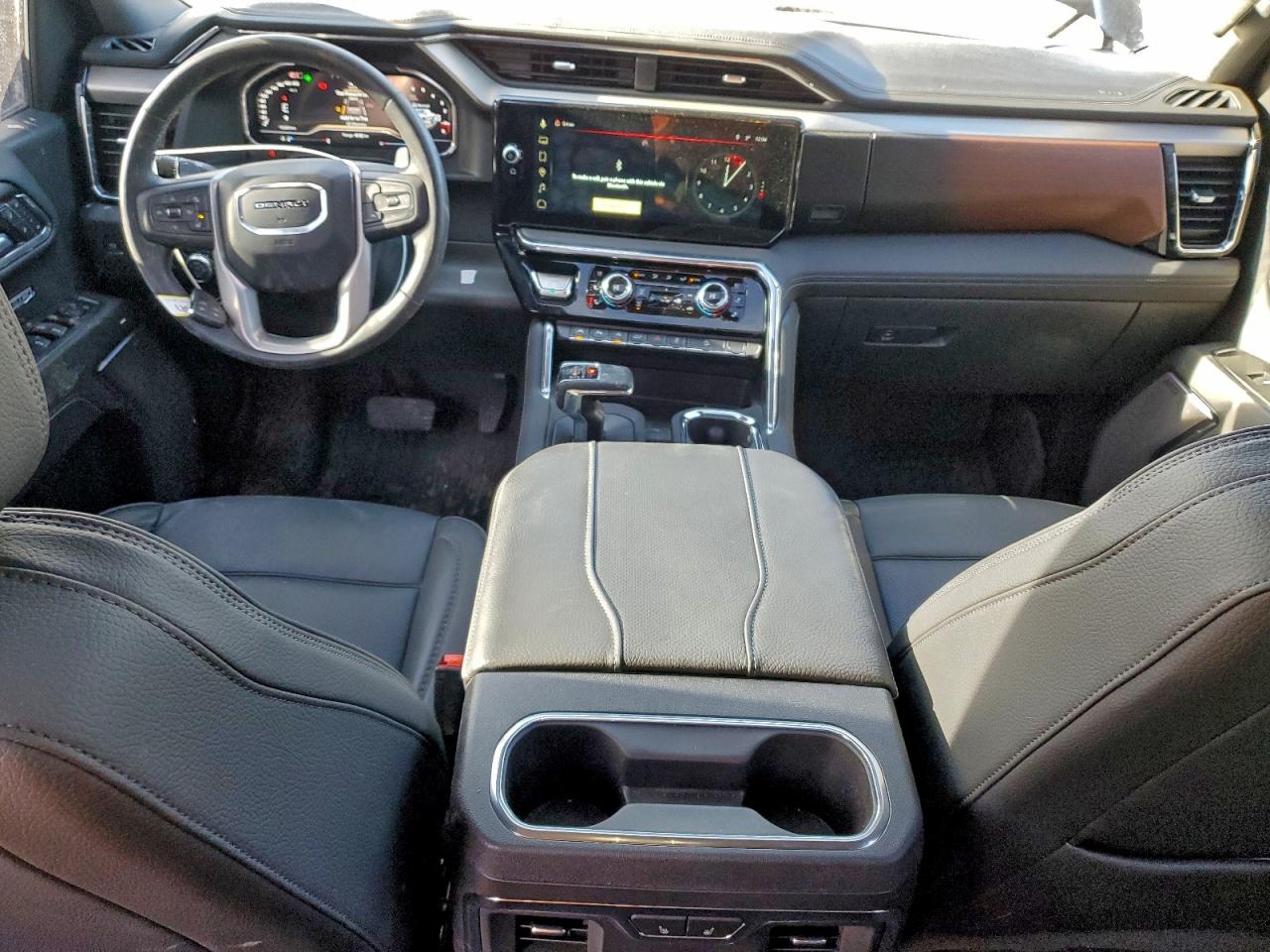 2025 GMC SIERRA K1500 DENALI photo 8