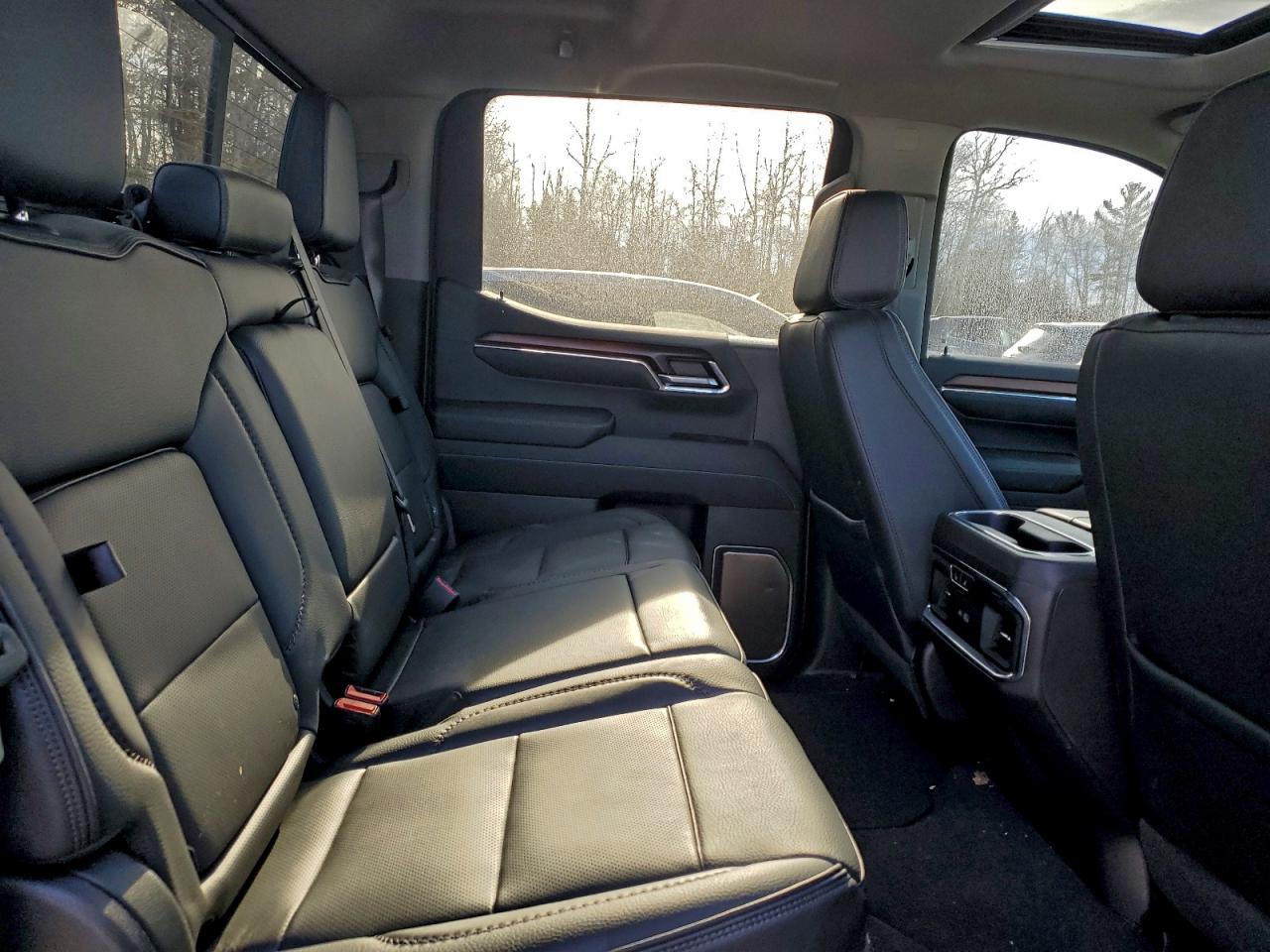 2025 GMC SIERRA K1500 DENALI photo 10