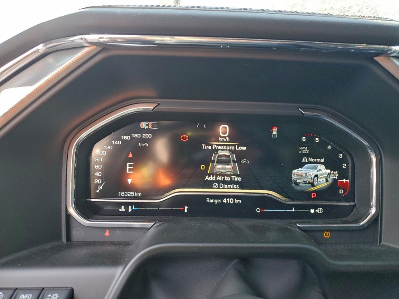 2025 GMC SIERRA K1500 DENALI photo 9