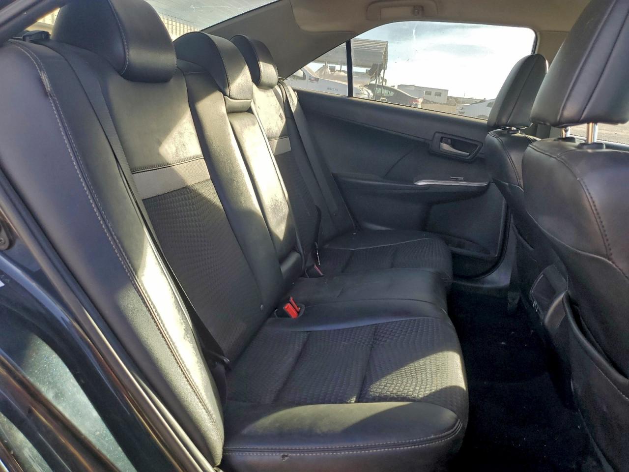 2013 TOYOTA CAMRY L photo 10