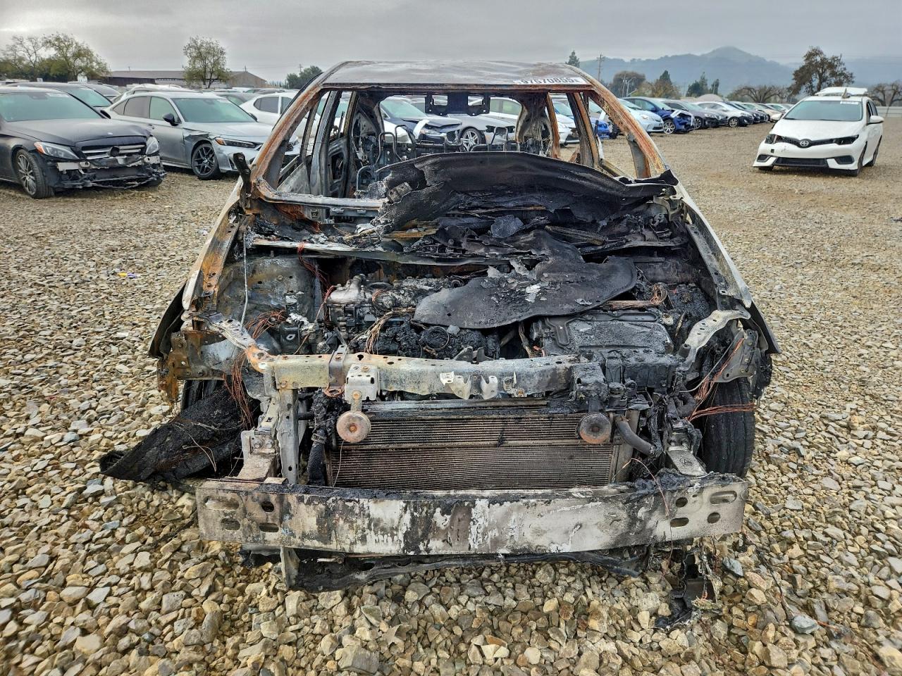 2013 TOYOTA PRIUS photo 5