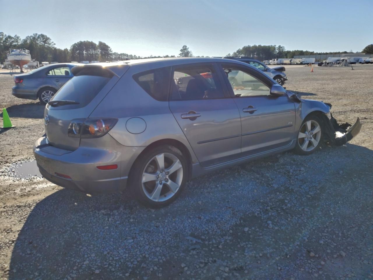 2006 MAZDA 3 HATCHBACK photo 3