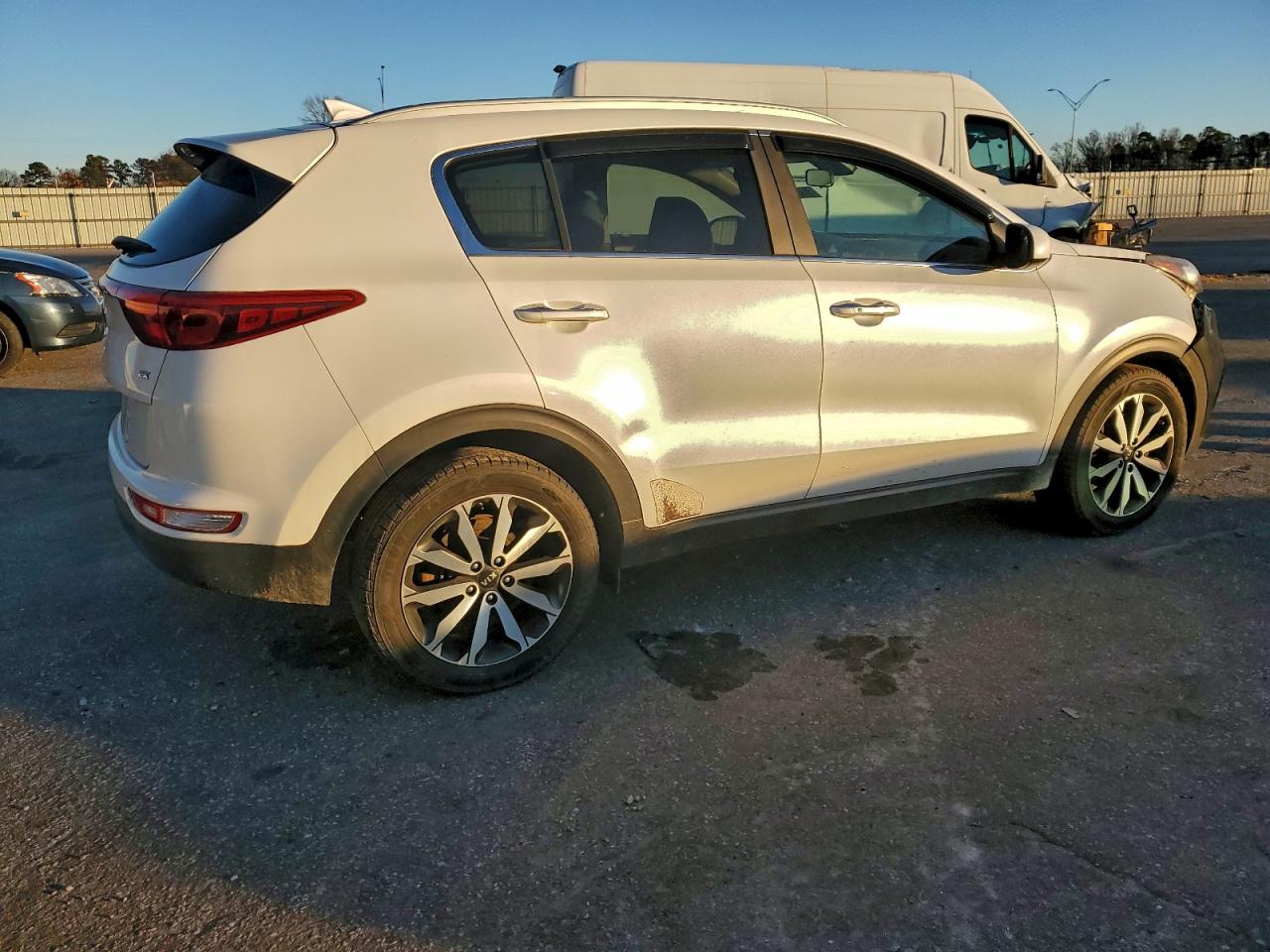 2017 KIA SPORTAGE EX photo 3