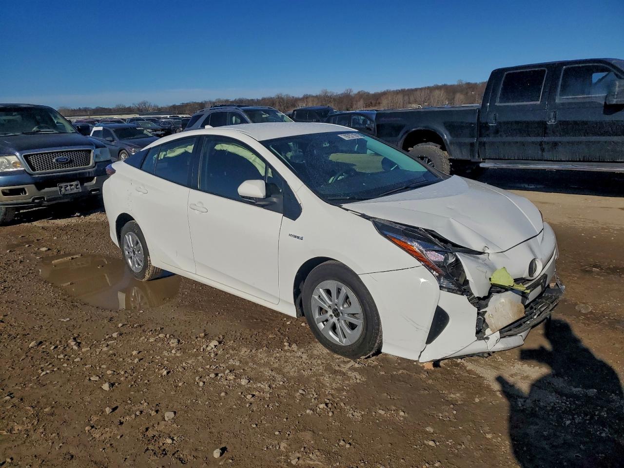 2016 TOYOTA PRIUS photo 4