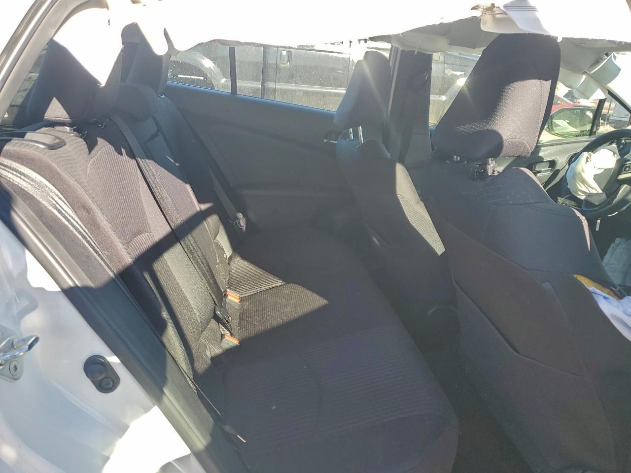 2016 TOYOTA PRIUS photo 10