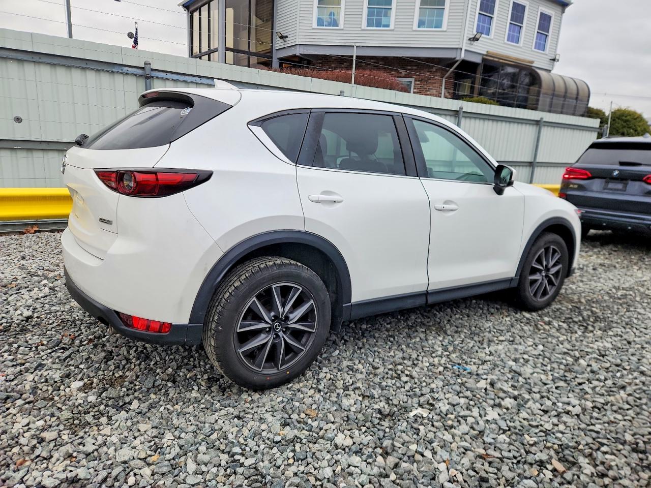 2017 MAZDA CX-5 GRAND TOURING photo 3
