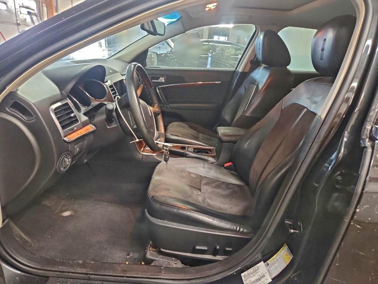 2010 LINCOLN MKZ photo 13