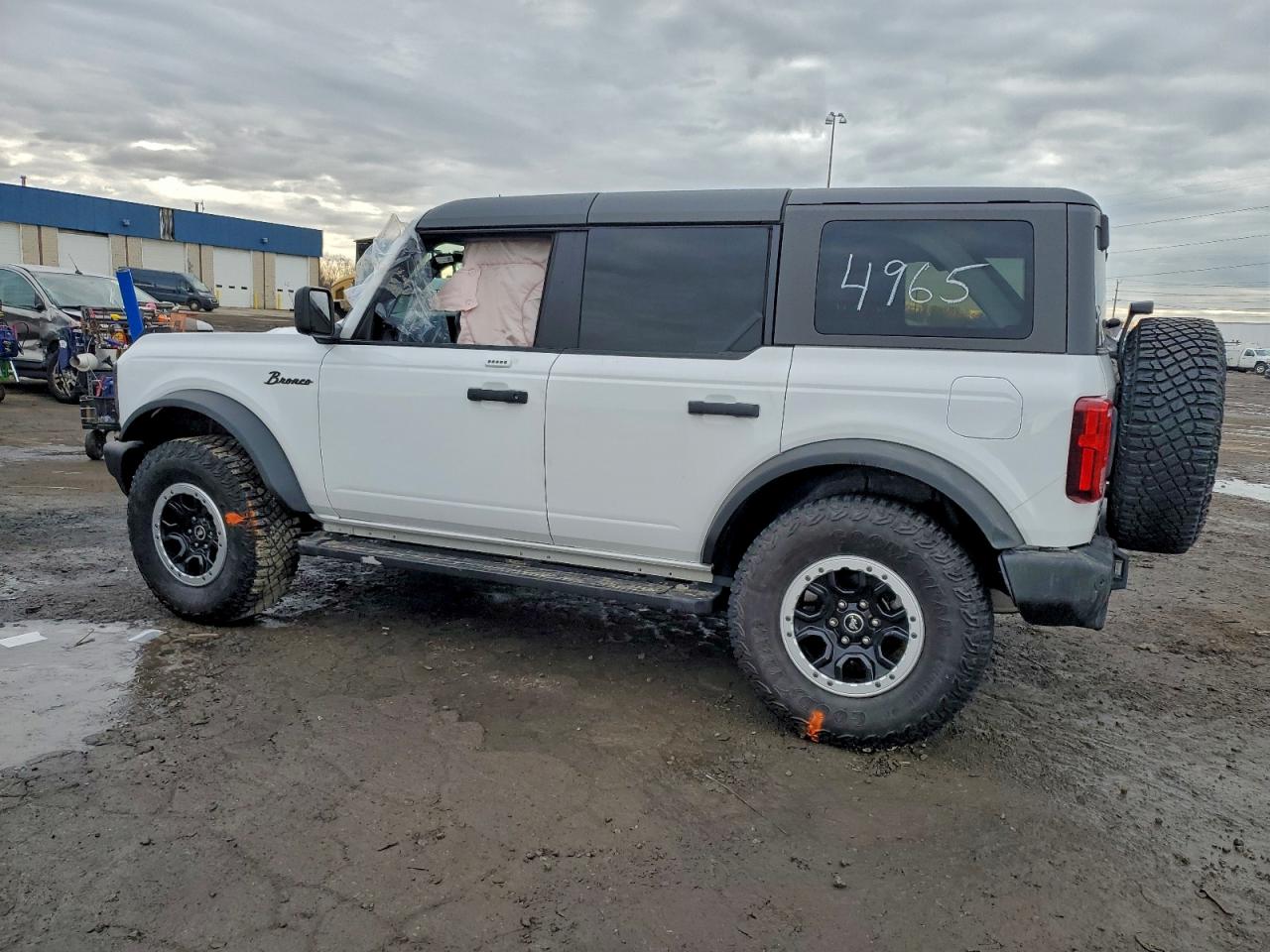 2023 FORD BRONCO BASE photo 3